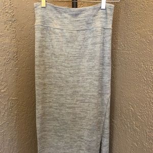 Aritzia Wilfred Free long skirt